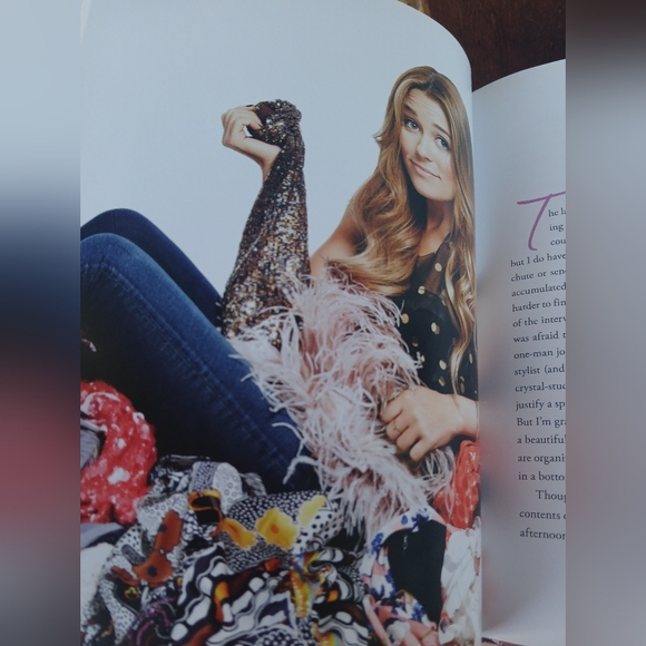 Lauren Conrad Style Book 2010 GUIDE Fashion Designer - Picture 8 of 8